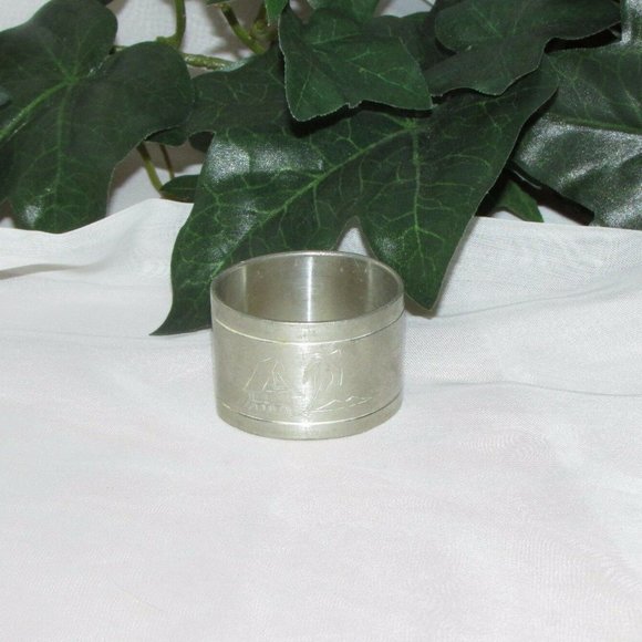 SELANGOR Pewter Single Vintage Napkin Ring Etched Palm Tree Tropical Beach - Picture 1 of 7